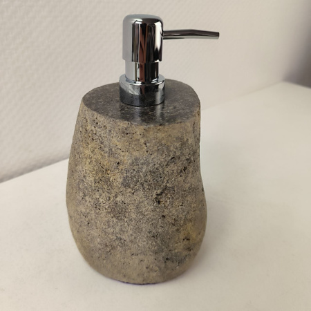 Дозатор из речного камня DRC-03780 (143)