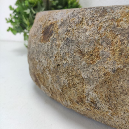 Раковина из речного камня RS01822 (57*36*14)
